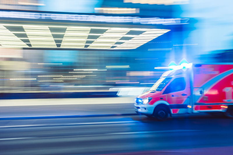 Ambulancia en marcha