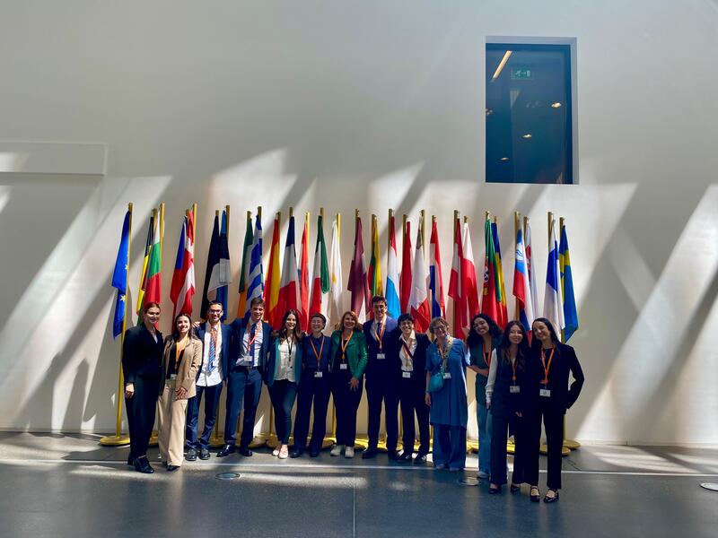 Grupo de alumnos en el TJUE
